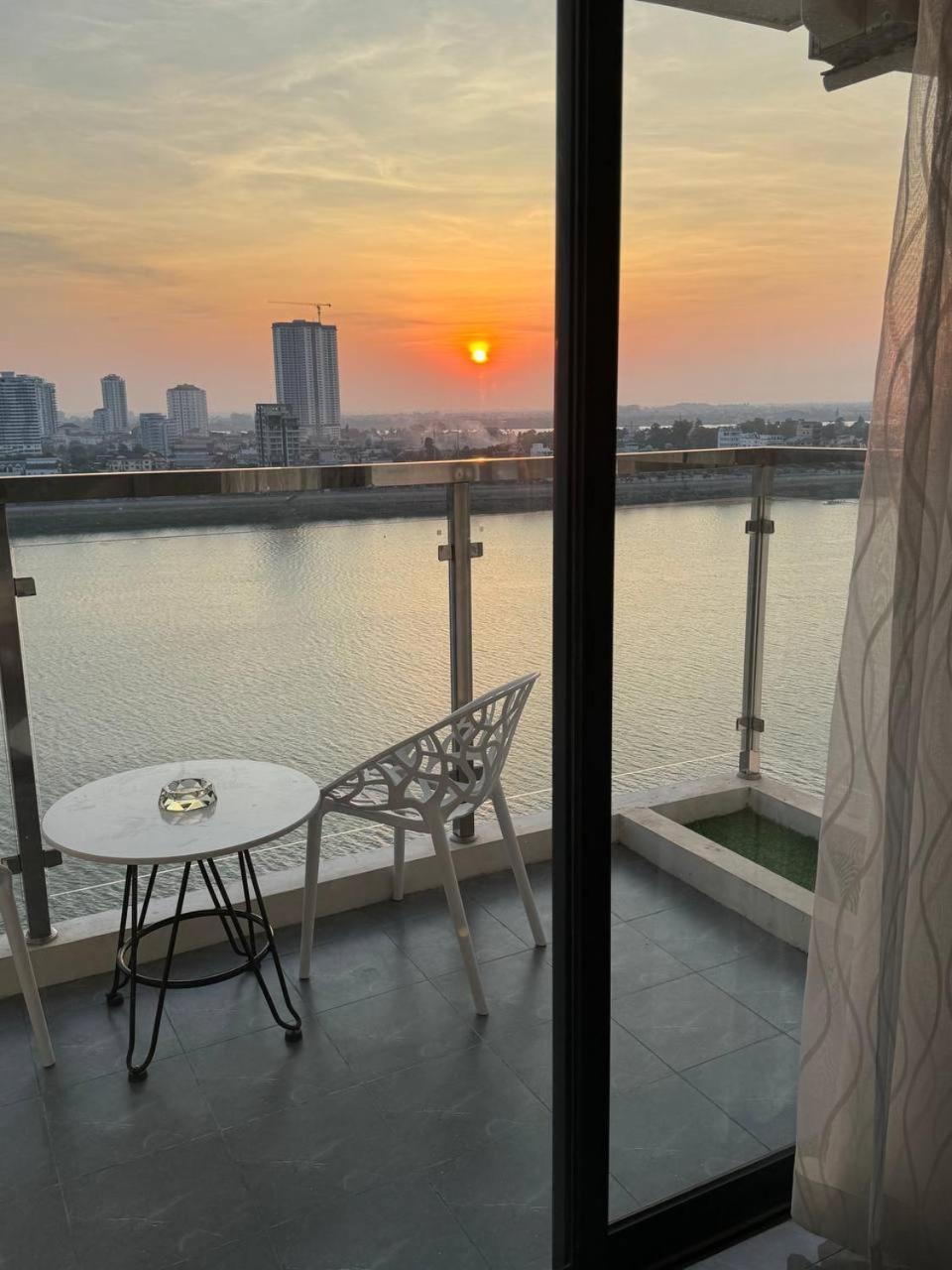 M9 Kirirom Hotel พนมเปญ ภายนอก รูปภาพ